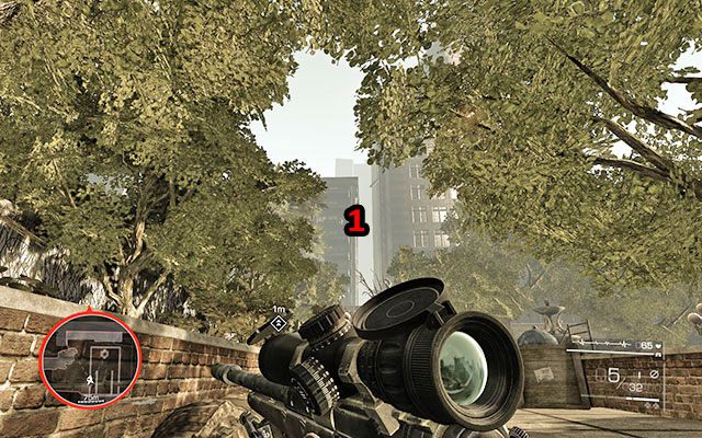 Biegnij do przodu, do momentu aż zbiegniesz po kilku schodkach - od razu padnij na ziemię, gdyż przed Toba kolejny snajper - Przedostań się przez park | Akt 2 - Triumf sprawiedliwości - Sniper: Ghost Warrior 2 - poradnik do gry