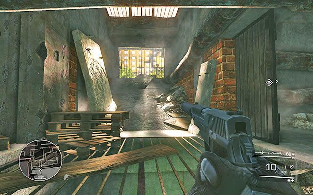 Gdy zeskoczysz z powrotem na ziemię udaj się w prawo korytarzem, który doprowadzi Cię na powierzchnię - Przejdź kanałami do parku | Akt 2 - Duchy Sarajewa | Sniper Ghost Warrior 2 - Sniper: Ghost Warrior 2 - poradnik do gry