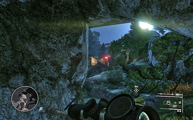 Wewnątrz tunelu w jaskini natkniesz się na najemników - odczekaj chwilę, aż ci zakończą rozmowę, po czym pozbądź się jednego [40m] - drugim zajmie się Diaz - Dojdź do stanowiska telegraficznego | Akt 3 - Nóż w ciemności - Sniper: Ghost Warrior 2 - poradnik do gry