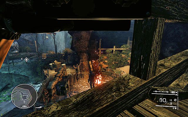 Po drugiej stronie natkniesz się na jednego żołnierza - załatw go z dystansu przy pomocy pistoletu z tłumikiem - Niezauważenie odzyskaj broń; Zlikwiduj szperacz wraz z obsługą | Akt 3 - Spalone mosty - Sniper: Ghost Warrior 2 - poradnik do gry