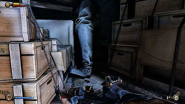 W pomieszczeniu znajdziesz kilka przydatnych przedmiotów, a m - Znajdź Elektrycznego Dżokeja w Sali Bohaterów | Rozdział 9 - Sala Bohaterów - BioShock: Infinite - poradnik do gry