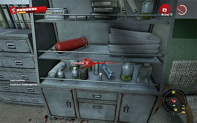 Wejdź do apteki i zajmij się przeszukaniem trzech wskazanych przez grę miejsc - Opieka medyczna Poboczne zadania - Henderson - Dead Island Riptide - poradnik do gry