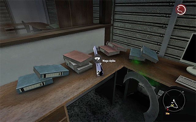 Wyjdź po schodach na piętro i zajmij się eksploracją pomieszczeń dla personelu - Projekty - Dżungla (16 - 30) - Dead Island Riptide - poradnik do gry