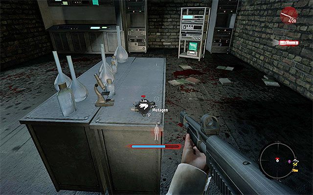Po znalezieniu się we wspomnianym pomieszczeniu podbiegnij do centralnego stołu i zabierz leżący na nim mutagen - Weź mutagen Z prądem - Dead Island Riptide - poradnik do gry