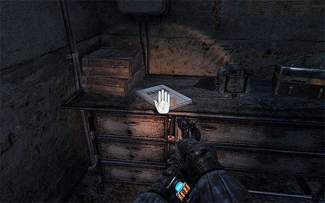 Strona jest w niewielkim pomieszczeniu, do którego dotrzesz tuż po opuszczeniu pierwszego dużego obszaru rozdziału - 5 - Oddzielenie | Strony dziennika Artema | Metro Last Light - Metro: Last Light - poradnik do gry