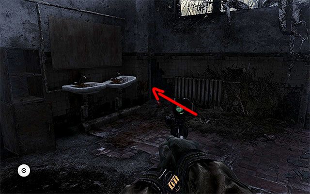 Strona jest w pozornie niedostępnym obszarze za kratami (screen 1), do którego zbliżysz się tuż po wyjściu z pierwszej dużej sali i skorzystaniu ze schodów - 25 - Zajezdnia | Strony dziennika Artema | Metro Last Light - Metro: Last Light - poradnik do gry