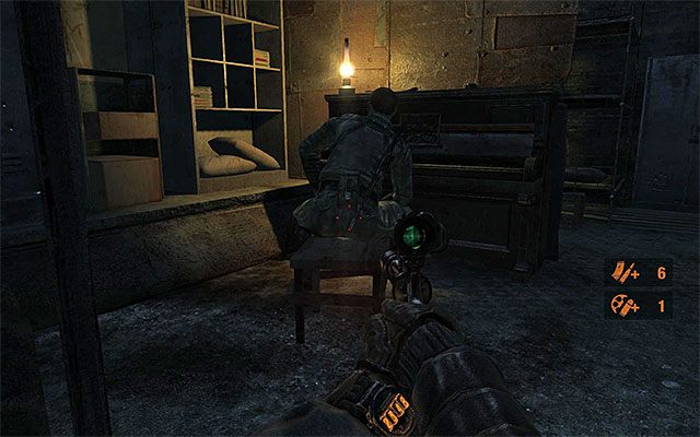 9) Pianino (rozdział 11 - Rewolucja) - Instrument znajduje się w obszarze C1 zbrojowni, czyli w koszarach - Instrumenty muzyczne | Inne sekrety | Metro Last Light - Metro: Last Light - poradnik do gry