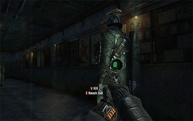 Skręć w prawo i ostrożnie zbliż się do miejsca, w którym znajduje się bramka z wykrywaczem metali - Znajdź drogę przez zbrojownię | Rozdział 11 - Rewolucja | Metro Last Light - Metro: Last Light - poradnik do gry