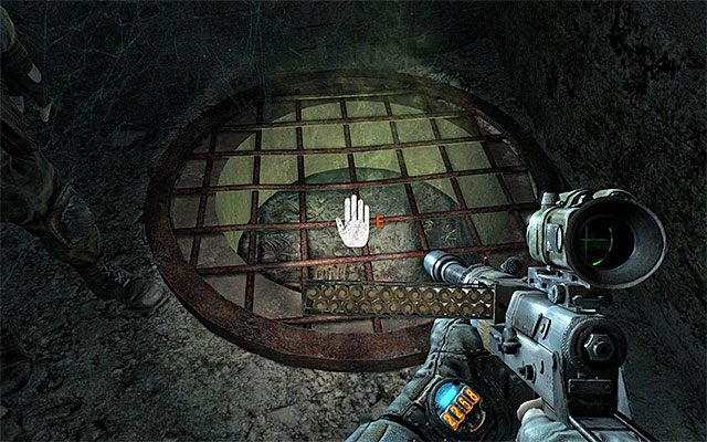 Kontynuuj przemarsz, pamiętając o badaniu wszystkich odnajdywanych ciał - Znajdź drogę przez katakumby | Rozdział 7 - Latarka | Solucja Metro Last Light - Metro: Last Light - poradnik do gry