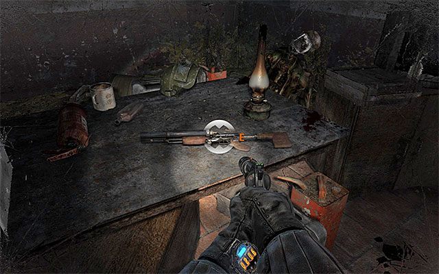 Zatrzymaj się po dotarciu do nowych większych schodów - Podążaj za Pawłem do Stacji Teatr | Rozdział 8 - Echo | Solucja Metro Last Light - Metro: Last Light - poradnik do gry