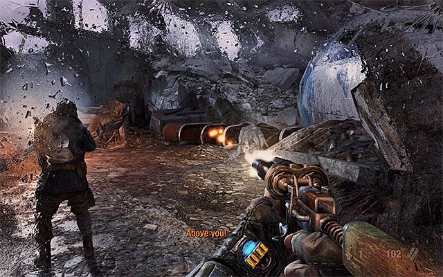 Także i tu zostaniecie napadnięci przez znane już odmiany potworów - Podążaj za Pawłem do Stacji Teatr | Rozdział 8 - Echo | Solucja Metro Last Light - Metro: Last Light - poradnik do gry