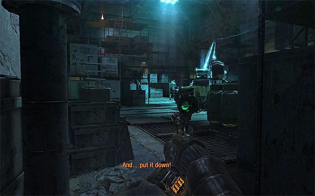 Przeprawa przez centralną część sali odpada z uwagi na mocne oświetlenie, którego nie można wyłączyć - Ucieknij z terytorium Czerwonej Linii | Rozdział 11 - Rewolucja | Last Light - Metro: Last Light - poradnik do gry
