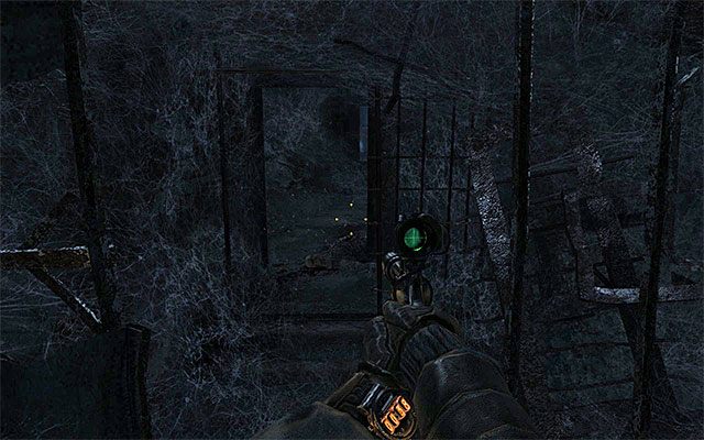 Finalna część tego rozdziału jest już bardzo liniowa - Ucieknij z terytorium Czerwonej Linii | Rozdział 11 - Rewolucja | Last Light - Metro: Last Light - poradnik do gry