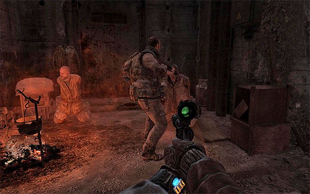 Przejdź nieco dalej, niszcząc lampę przyczepioną do sufitu - Znajdź kogoś do pomocy przy odsunięciu wagonu | Rozdział 13 - Bandyci - Metro: Last Light - poradnik do gry