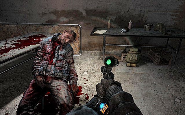 Przejdź do pokazanego na powyższym screenie pomieszczenia z zamordowanym mężczyzną, który był poddawany torturom, odnajdując ukrytą stronę dziennika Artema na stoliku za nim - Użyj wagonu, by przebić się przez pułapkę z kolców | Rozdział 13 - Bandyci - Metro: Last Light - poradnik do gry