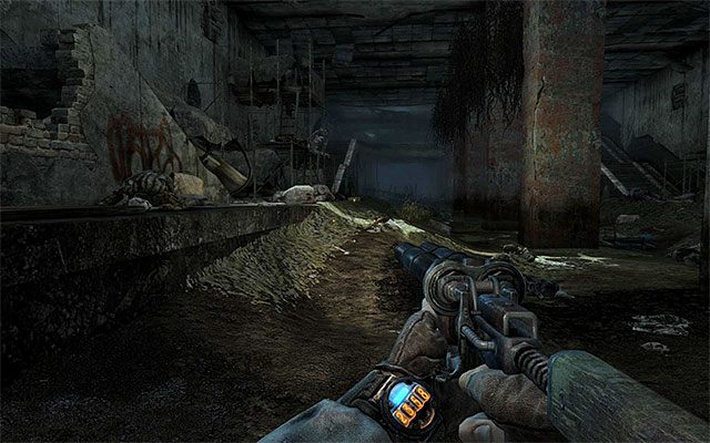 Po udanej akcji wysiądź z wagonu i wyrusz prosto - Użyj wagonu, by przebić się przez pułapkę z kolców | Rozdział 13 - Bandyci - Metro: Last Light - poradnik do gry