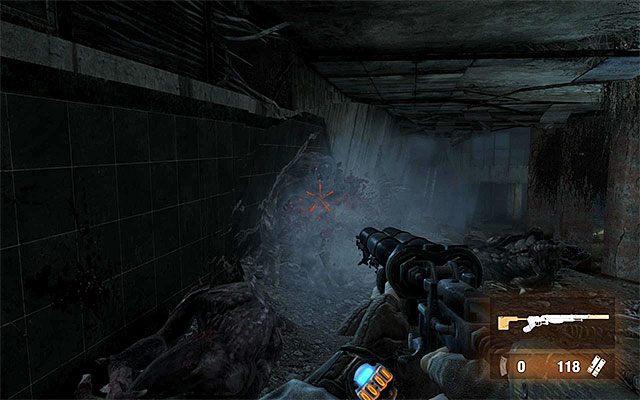 Po kilku chwilach w okolicy zaczną pojawiać się mutanty - Użyj dzwonka, by wezwać prom | Rozdział 13 - Bandyci | Solucja Metro Last Light - Metro: Last Light - poradnik do gry