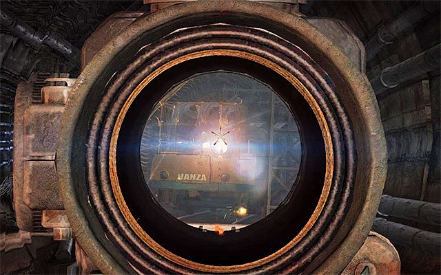 Kontynuuj atakowanie lub unikanie przeciwników (uwaga na stacjonarne działko zamontowane na pociągu - Dogoń pociąg i znajdź Cienia | Rozdział 22 - Pościg | Solucja Metro Last Light - Metro: Last Light - poradnik do gry