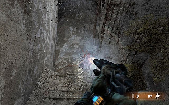 Ruszaj dalej, otwierając bramkę prowadzącą do klatki schodowej - Dotrzyj do Polis i zamelduj o tym, czego dowiedziałeś się o Czerwonych | Rozdział 23 - Przejście - Metro: Last Light - poradnik do gry