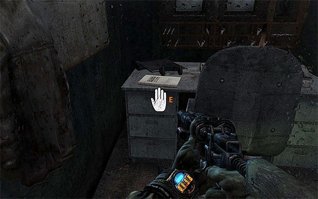 Podążaj prosto, przy czym dobrze się rozglądaj, dzięki czemu odnajdziesz pokazane na screenie 1 wejście do niewielkiego lewego pomieszczenia - Wejdź na most i znajdź przeprawę | Rozdział 24 - Most | Solucja Metro Last Light - Metro: Last Light - poradnik do gry