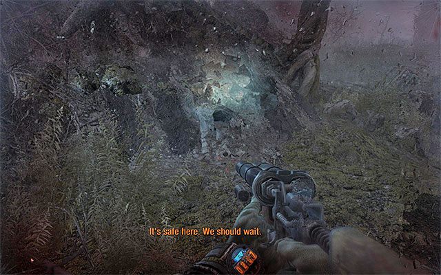 Po dostatecznym zbadaniu okolicy wznów przemarsz, podążając za prowadzącym głównego bohatera Cieniem - Dotrzyj do latarni stalkerów | Rozdział 27 - Plac Czerwony | Metro Last Light - Metro: Last Light - poradnik do gry