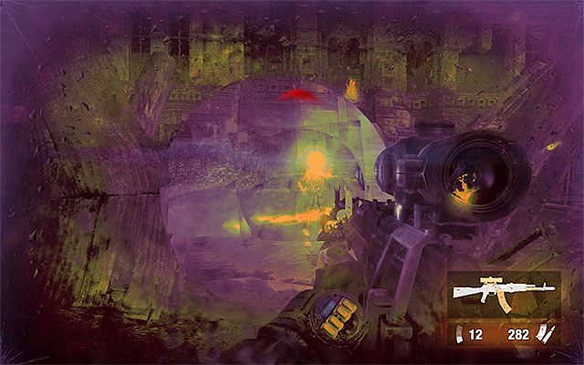 Musisz liczyć się z tym, że niektórzy przeciwnicy zejdą wkrótce na dół i wyruszą w Twoją stronę - Dotrzyj do latarni stalkerów | Rozdział 27 - Plac Czerwony | Metro Last Light - Metro: Last Light - poradnik do gry