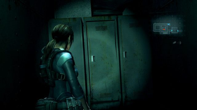 Gdy podniesiesz przedmiot, przejdź przez drzwi z lewej i ruszaj dalej prosto - W głębiny - część I | Epizod 1 | Resident Evil Revelations - Resident Evil: Revelations - poradnik do gry