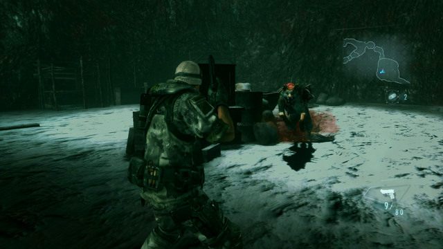 Drugi użyj za skrzyniami, gdy nadbiegną kolejni wrogowie - Podwójna zagadka - część I | Epizod 2 | Resident Evil Revelations - Resident Evil: Revelations - poradnik do gry