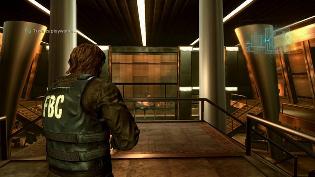 Po rozpoczęciu epizodu pozbieraj wszystkie przedmioty leżące w okolicy, a następnie wyjdź z pomieszczenia i zejdź po schodach na dół - Duchy Veltro - część I | Epizod 3 | Resident Evil Revelations - Resident Evil: Revelations - poradnik do gry