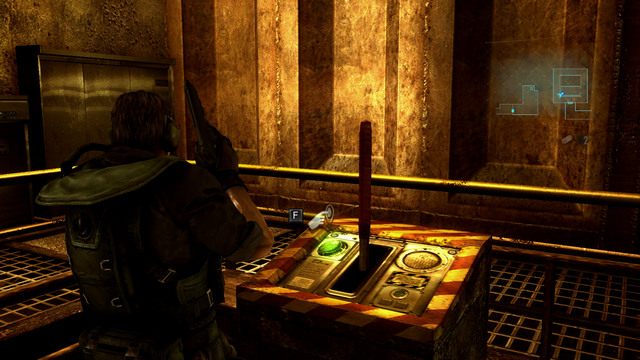 Zabijając wszystkich napotkanych wrogów dotrzesz do miejsca z windą - Kot i Mysz - część I | Epizod 6 | Resident Evil Revelations - Resident Evil: Revelations - poradnik do gry