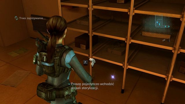 W środku znajdziesz kilka przydatnych przedmiotów oraz komorę sterylizacyjną - Wszystko albo nic - część III | Epizod 8 | Resident Evil Revelations - Resident Evil: Revelations - poradnik do gry