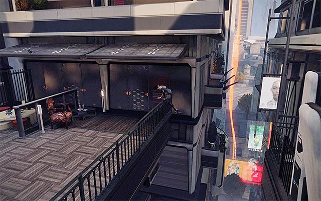 Skorzystaj w razie potrzeby z nowego punktu medycznego (SAT Hatch), po czym podejdź do krawędzi i wykonaj skok w stronę metalowej balustrady - Podążanie ścieżką wyznaczoną przez wirtualne projekcje | Epizod 2 w Remember Me - Remember Me - poradnik do gry