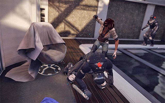 Podejdź do zamkniętych drzwi i rozpocznij mało skomplikowaną wspinaczkę, polegającą wyłącznie na doskakiwaniu do wyżej ulokowanych interaktywnych krawędzi - Dokonanie kradzieży wspomnień Kaori Sheridan | Epizod 2 w Remember Me - Remember Me - poradnik do gry