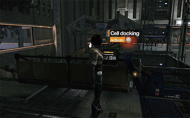 Udaj się w prawo, doskakując do jeszcze wyższej platformy - Użycie pustej celi do przedostania się do głównej części więzienia | Epizod 4 - Remember Me - poradnik do gry