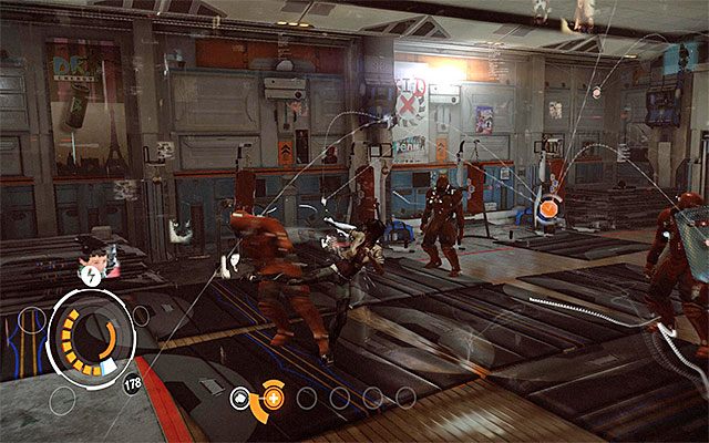 Przystąp do atakowania zgromadzonych w pobliżu strażników (Prison Enforcer) (Heavy Prison Enforcer) - Przeprawa przez drugą część więzienia | Epizod 4 w Remember Me - Remember Me - poradnik do gry