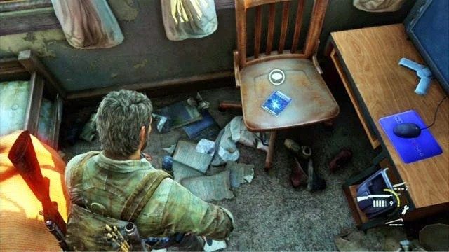 Za nimi znajduje się mieszkanie, a na krześle w pokoju dziecięcym pozostawiono czwarty komiks - Pittsburgh | Komiksy w The Last of Us - The Last of Us - poradnik do gry