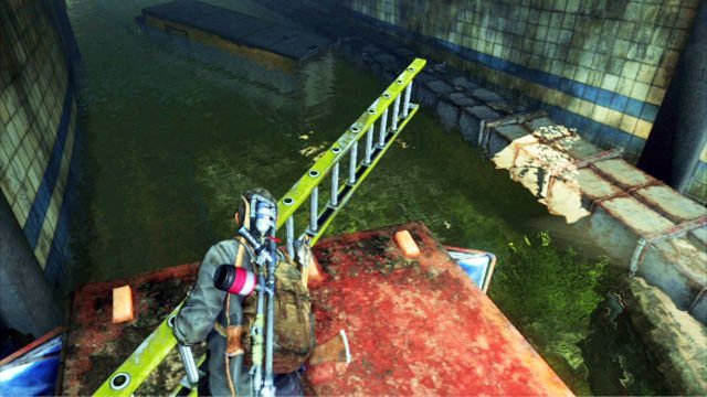 Jak zrzucisz Ellie drabinę wewnątrz tunelu, odwróć się w prawo - Zajezdnia | Komiksy w The Last of Us - The Last of Us - poradnik do gry