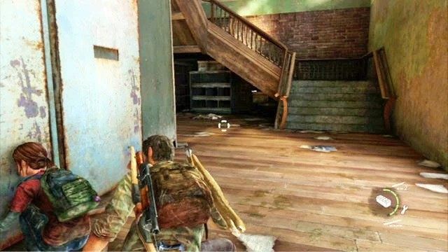 Gdy z ciemnej alejki wejdziesz do budynku, przekradnij się na drugą stronę sklepu i odszukaj schody - Samotna i porzucona (Pittsburgh) | Artefakty i nieśmiertelniki w The Last of Us - The Last of Us - poradnik do gry