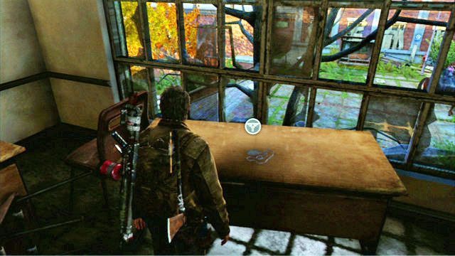 Po drugiej stronie ukryto trochę części oraz poszukiwany medalion - Uniwersytet | Artefakty i nieśmiertelniki w The Last of Us - The Last of Us - poradnik do gry