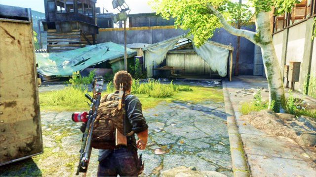 Jak wyjdziesz na autobusowy peron, skręć w prawo i idź cały czas prosto, aż do białego namiotu - Zajezdnia | Artefakty i nieśmiertelniki w The Last of Us - The Last of Us - poradnik do gry