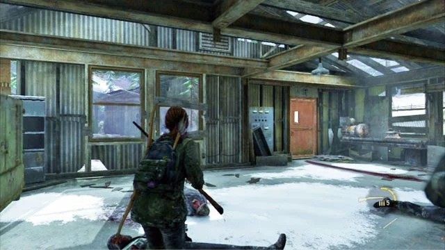 Kolejni wrogowie pojawią się za oknami z przodu i z lewej - Polowanie | Kurort nad jeziorem | Solucja The Last of Us - The Last of Us - poradnik do gry
