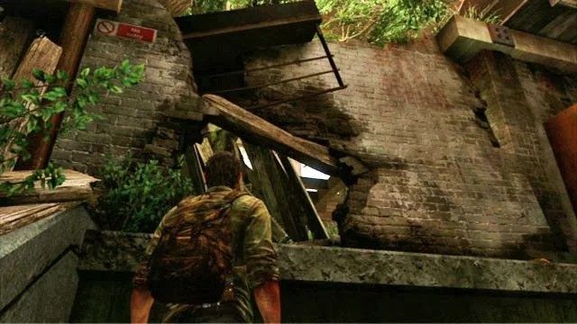 Z powrotem na górę dostaniesz się, przełażąc przez gruz po drugiej stronie pomieszczenia - Za murem (mapa) | Prolog i Strefa kwarantanny | Solucja The Last of Us - The Last of Us - poradnik do gry