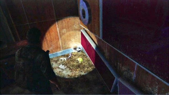 Dalsza droga prowadzi do pomieszczeń na piątym piętrze, ale wcześniej warto udać się na szósty poziom, żeby zabrać porzucone tam przedmioty - Śródmieście (mapa) | Peryferia | Solucja The Last of Us - The Last of Us - poradnik do gry