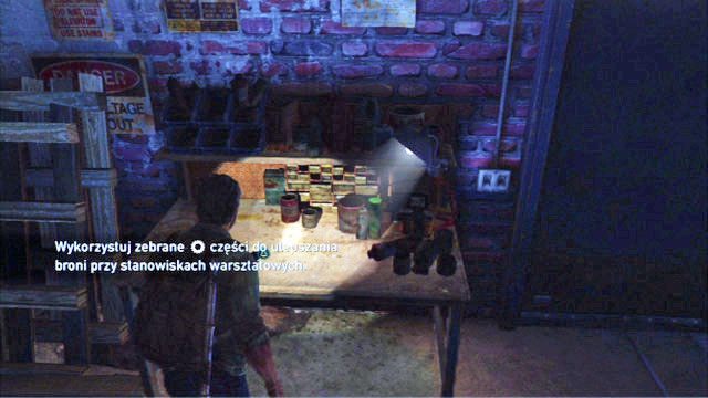 Wewnątrz znajdziesz stół, umożliwiający ulepszanie broni przy pomocy zdobytych wcześniej części - Muzeum | Peryferia | Solucja The Last of Us - The Last of Us - poradnik do gry
