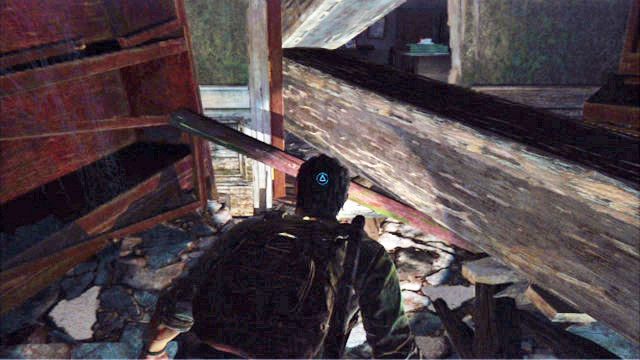 Na górze musisz odszukać przejście, które znajduje się w pokoju z prawej - Muzeum | Peryferia | Solucja The Last of Us - The Last of Us - poradnik do gry