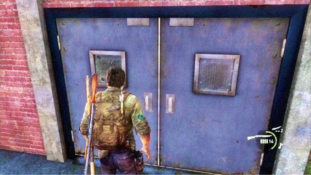 Przedostawszy się na drugą stronę ogrodzenia, sprawdź drzwi do pobliskiego budynku, a następnie obejdź go z lewej - Cmentarz | Miasteczko Billa | Solucja The Last of Us - The Last of Us - poradnik do gry