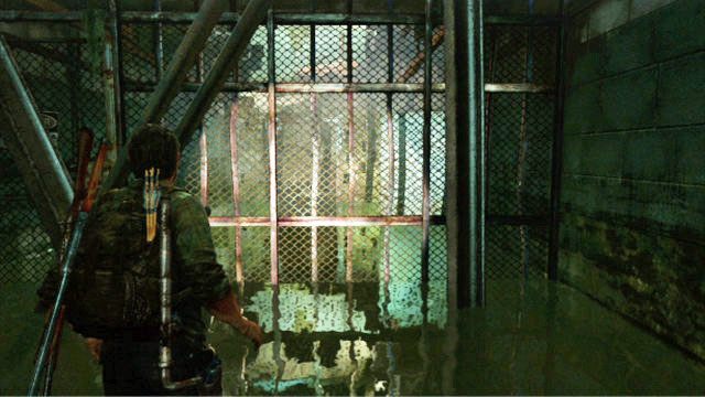 Jak wyjdziesz na ląd, znajdziesz się blisko barykady blokującej tunel - Hotelowy hol (mapa) | Pittsburgh | Solucja The Last of Us - The Last of Us - poradnik do gry