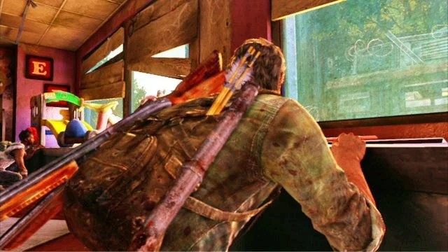 Wewnątrz sklepu z zabawkami czeka cię krótki postój, ze względu na przejeżdżający niedaleko samochód - Ucieczka z miasta | Pittsburgh | Solucja The Last of Us - The Last of Us - poradnik do gry