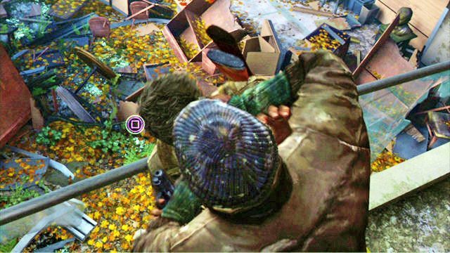 Po zabiciu wrogów na dole schodów, spróbuj otworzyć drzwi na tarasie - Budynek naukowy | Uniwersytet | Solucja The Last of Us - The Last of Us - poradnik do gry