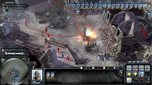 Przejmując nowy teren ubezpieczaj się wsparciem z każdej strony - Misja 14 - Reichstag | Kampania w Company of Heroes 2 - Company of Heroes 2 - poradnik do gry